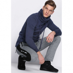 Granatowe Spodnie Dresowe Down Tools. Niebieskie spodnie dresowe męskie Born2be, z dresówki. Za 39,99 zł.