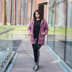 Różowa bluza dresowa Hania z lampasami duże rozmiary. Różowe bluzy damskie na jesień, s, z elastanu. Za 169,00 zł.