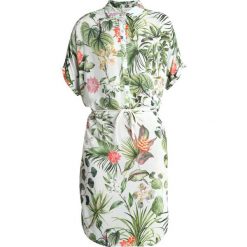 Cartoon Sukienka letnia cream/green. Zielone sukienki damskie marki Cartoon, na lato, bez wzorów, z wiskozy, bez kołnierzyka, bez rękawów. Za 379,00 zł.