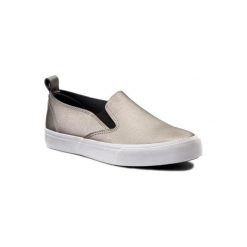 NYLON RED WP40-1026C. Szare trampki i tenisówki damskie Nylon Red, bez wzorów, ze skóry ekologicznej, bez zapięcia. Za 69,99 zł.