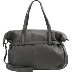 Liebeskind Berlin Torba na zakupy rock grey metallic. Szare torby damskie na zakupy marki Liebeskind Berlin. W wyprzedaży za 524,50 zł.