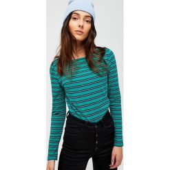 Bluzka w paski. Bluzki damskie Moodo, xl, w paski, bez kołnierzyka, bez rękawów. Za 19,99 zł.
