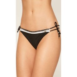 Banana Moon - Figi kąpielowe Stora Allchic. Białe stroje kąpielowe damskie Banana Moon, z aplikacjami, z elastanu. Za 189,90 zł.