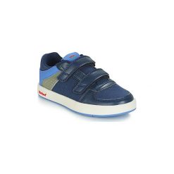 Buty Dziecko Kickers GREADY LOW CDT. Niebieskie trampki chłopięce Kickers, bez wzorów, bez zapięcia. Za 135,20 zł.