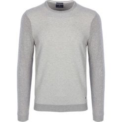 Sweter w kolorze jasnoszarym. Szare swetry męskie Pepe Jeans, Mexx, Pierre Cardin, s, bez wzorów, z bawełny, z okrągłym kołnierzem, bez kaptura. W wyprzedaży za 139,95 zł.