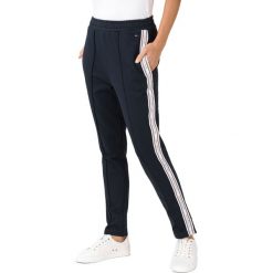 Tommy Hilfiger Raven Spodnie dresowe Niebieski. Niebieskie spodnie damskie TOMMY HILFIGER, s, z bawełny. Za 514,95 zł.