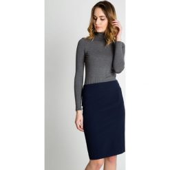 Ołówkowa spódnica w kolorze granatowym BIALCON. Białe spódniczki damskie BIALCON, uniwersalny, bez wzorów, eleganckie, krótkie, mini, ołówkowe. Za 155,00 zł.