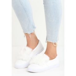 Białe Slip On Plushy. Białe trampki damskie slip on Born2be, z materiału. Za 49,99 zł.