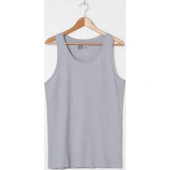 Koszulka basic z bawełny organicznej - Jasny szary. Szare koszulki męskie House, s, bez wzorów, z bawełny, bez kołnierzyka, bez rękawów. Za 25,99 zł.