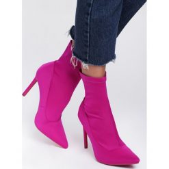 Fioletowe Botki Sensually. Fioletowe botki damskie Renee, bez obcasa, na obcasie, bez zapięcia. Za 139,99 zł.