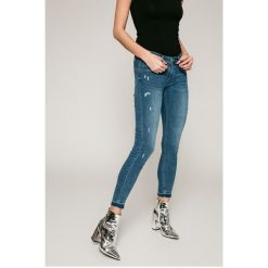 Tally Weijl - Jeansy Wave. Niebieskie rurki damskie TALLY WEIJL, z elastanu, z obniżonym stanem. W wyprzedaży za 89,90 zł.
