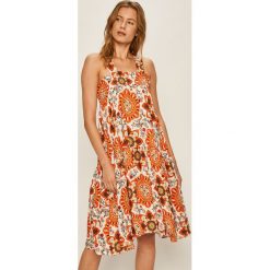 Pepe Jeans - Sukienka Loreto. Sukienki damskie Pepe Jeans, na co dzień, s, bez wzorów, z poliesteru, casualowe, z dekoltem karo, bez rękawów, mini, proste. W wyprzedaży za 159,90 zł.