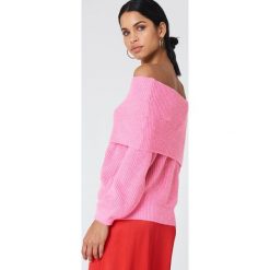 Swetry klasyczne damskie: Trendyol Sweter z wywijanym dekoltem – Pink