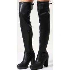Czarne Kozaki More Strength. Czarne buty zimowe damskie vices, z materiału, z okrągłym noskiem, na wysokim obcasie, na obcasie. Za 159,99 zł.