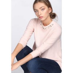 Różowy Sweter Shake Up. Czerwone golfy damskie Born2be, l. Za 89,99 zł.