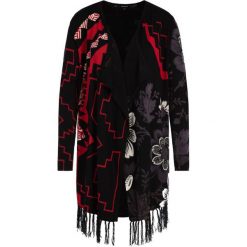 Kardigan Desigual Jers Detroit 19WWJF19. Czarne swetry damskie Desigual, xs, bez wzorów, z wiskozy, bez rękawów, bez kaptura. W wyprzedaży za 259,00 zł.