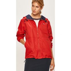 Tommy Jeans - Kurtka. Czerwone kurtki damskie Tommy Jeans, s, bez wzorów, z poliesteru, krótkie, z kapturem. W wyprzedaży za 339,90 zł.