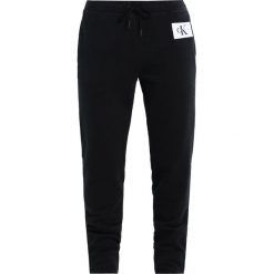 Boyfriendy damskie: Calvin Klein Jeans PERSIS TRUE ICON TRACK PANT Spodnie treningowe black