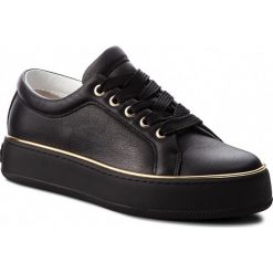Sneakersy MAXMARA - MM93 45267987600 Nero 005. Czarne półbuty damskie marki MaxMara, na co dzień, bez wzorów, ze skóry, bez obcasa, na koturnie, bez zapięcia. W wyprzedaży za 809,00 zł.