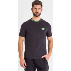 T-SHIRT Emporio Armani. Czarne t-shirty męskie Emporio Armani, s, bez wzorów, bez kołnierzyka. Za 314,30 zł.