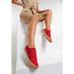 Czerwone Trampki Cheers. Czerwone espadryle damskie Renee, bez wzorów, bez obcasa. Za 69,99 zł.