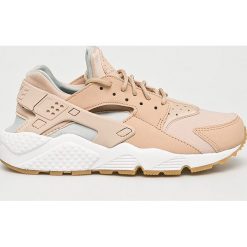 Nike Sportswear - Buty. Szare buty sportowe damskie marki Nike Sportswear, bez wzorów, z gumy, sportowe. Za 499,90 zł.
