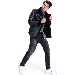 Kożuch ze skóry ekologicznej. Czarne kurtki męskie Top Secret, na zimę, xl, bez wzorów, ze skóry ekologicznej, eleganckie, bez kaptura. W wyprzedaży za 149,99 zł.