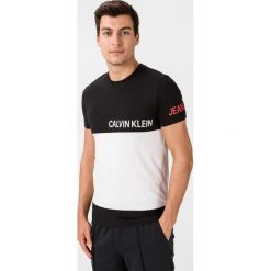 Calvin Klein Koszulka Czarny Biały. Czarne podkoszulki męskie Calvin Klein, m, bez wzorów, z bawełny, bez kołnierzyka, z krótkim rękawem, krótkie. Za 204,95 zł.