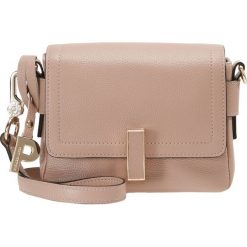 Picard LOLA Torba na ramię rosewood. Czerwone torebki klasyczne damskie Picard. Za 579,00 zł.