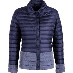 Kurtka CSTUDIO Granatowy. Niebieskie płaszcze damskie CStudio, bez wzorów, z materiału, eleganckie. W wyprzedaży za 504,00 zł.
