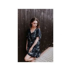 Sukienka Boho Butterfly. Niebieskie sukienki damskie Hello rabbit, s, bez wzorów, z wiskozy, sportowe, bez kołnierzyka, bez rękawów, sportowe. Za 269,00 zł.