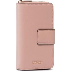 Duża Materiałowa Walizka Liu Jo Xl Zip Around W/Flap AA0023 E0087. Różowe portfele damskie Liu Jo, bez wzorów, z tkaniny. W wyprzedaży za 219,00 zł.