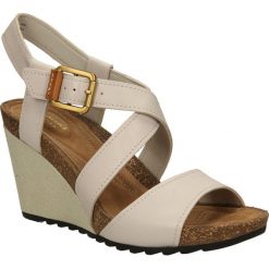 Sandały clarks overly shimmer 2610590. Brązowe sandały damskie Clarks, bez wzorów, ze skóry, eleganckie, bez obcasa, bez zapięcia. Za 459,99 zł.