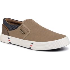 Tenisówki WRANGLER - Monument Slip On WM01002A Sand 025. Pomarańczowe półbuty męskie Wrangler, na co dzień, bez wzorów, z gumy, eleganckie, bez zapięcia. Za 249,00 zł.
