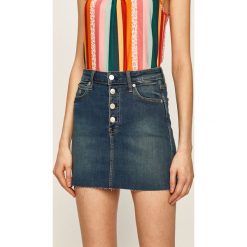 Calvin Klein Jeans - Spódnica. Niebieskie spódniczki damskie Calvin Klein Jeans, na co dzień, bez wzorów, z elastanu, casualowe, mini, proste. W wyprzedaży za 239,90 zł.