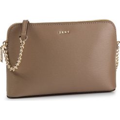Torebka DKNY - Bryant Dome Cbody R83E3655 Dun. Pomarańczowe listonoszki damskie DKNY, na co dzień, bez wzorów, ze skóry, eleganckie, bez dodatków. W wyprzedaży za 499,00 zł.