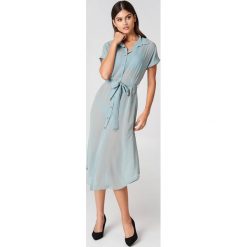 Sukienki: J&K Swim X NA-KD Sukienka koszulowa z wiązaniem w talii – Blue,Turquoise