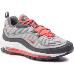 Buty NIKE - Air Max 98 640744 006 Wolf Grey/Dark Grey. Szare buty sportowe damskie Nike, bez wzorów, ze skóry ekologicznej, eleganckie, bez obcasa, na płaskiej podeszwie, bez zapięcia. Za 759,00 zł.