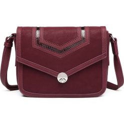 Tamaris torebka crossbody Macrina Crossbody Bag 3256192 burgundowa. Czerwone torebki klasyczne damskie Tamaris, bez wzorów, bez dodatków. Za 229,00 zł.