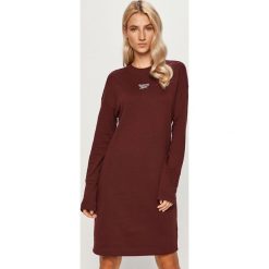 Reebok Classic - Sukienka. Brązowe sukienki damskie Reebok Classic, na co dzień, s, bez wzorów, z bawełny, casualowe, z okrągłym kołnierzem, z długim rękawem, długie, mini, proste. Za 159,90 zł.