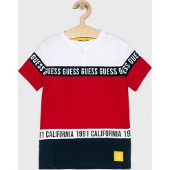 Guess Jeans - T-shirt dziecięcy 118-175 cm. T-shirty chłopięce Guess Jeans, z nadrukiem, z bawełny, bez rękawów. W wyprzedaży za 89,90 zł.