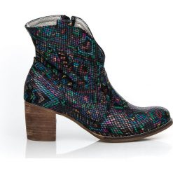 Botki na słupku kowbojki - skóra naturalna - model 503 - kolor indian. Szare botki damskie Zapato, na wiosnę, z jeansu, eleganckie, z okrągłym noskiem, bez obcasa, na obcasie, bez zapięcia. Za 399,00 zł.