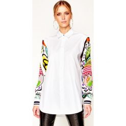 Koszula Desigual Cam Tarento 20SWCW72. Czarne bluzki damskie Desigual, m, bez wzorów, z bawełny, bez kołnierzyka, bez rękawów. W wyprzedaży za 379,00 zł.