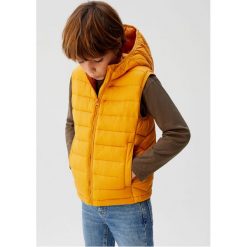 Mango Kids - Bezrękawnik dziecięcy Unicov6 110-164 cm. Żółte kurtki chłopięce Mango Kids, bez wzorów, z poliesteru, z kapturem. Za 79,90 zł.