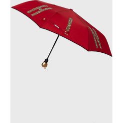 Moschino - Parasol. Czerwone parasole MOSCHINO, bez wzorów. Za 299,90 zł.