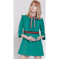 Zielona Sukienka Once Upon A Time. Zielone sukienki damskie other, na imprezę, xl, z aplikacjami, bez kołnierzyka, bez rękawów, mini, rozkloszowane. Za 59,99 zł.