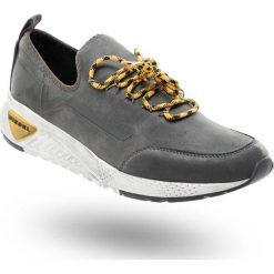 SNEAKERSY DIESEL. Szare sneakersy męskie Diesel, na sznurówki. Za 374,50 zł.
