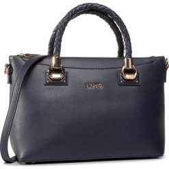 Torebka LIU JO - M Satchel NA0004 E0017 Midnight 90013. Niebieskie torebki klasyczne damskie Liu Jo, bez wzorów, ze skóry ekologicznej, klasyczne, bez dodatków. Za 649,00 zł.