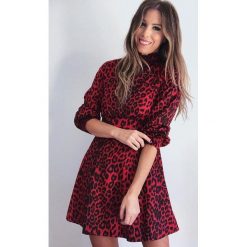 Sukienka HAGAR. Czerwone sukienki damskie Sukienka HAGAR, s, bez wzorów, bez kołnierzyka, z krótkim rękawem, krótkie, mini. W wyprzedaży za 89,00 zł.