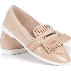 Mokasyny damskie: Beżowe lakierowane mokasyny IDEAL SHOES